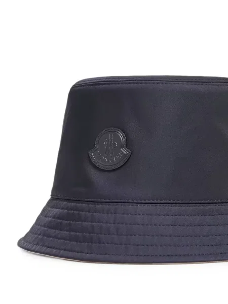Kožený klobouk Moncler s autogramem modrý
