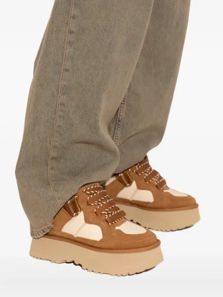Sneakerși Ugg cu șireturi cu platformă din dantelă maro
