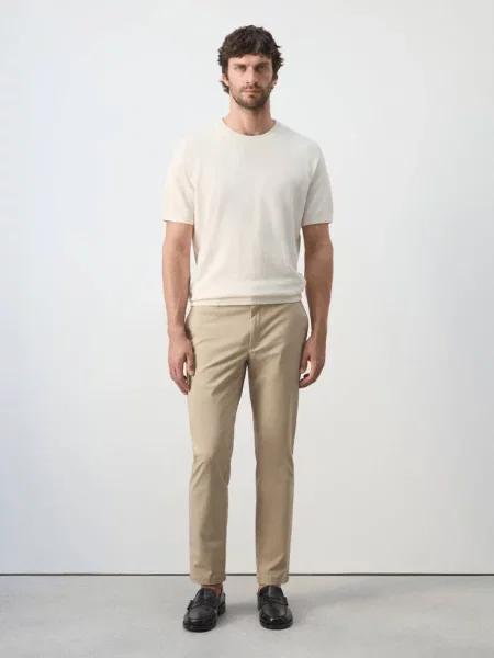 Spodnie chinosy Prato cropped tappered Mężczyzna 44 MANGO MAN beżowy