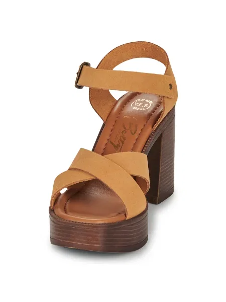 Pantofi Betty London maro
