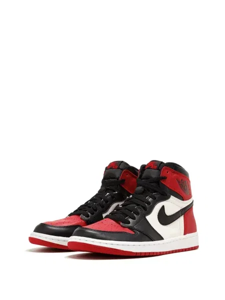 Retro stiliaus sportbačiai Jordan 1 Retro raudona