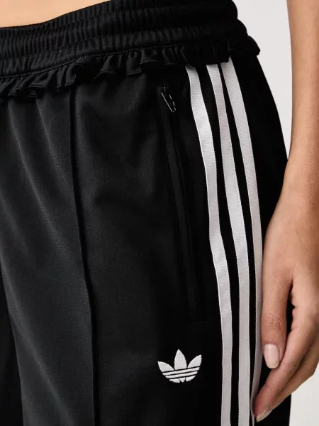 Adidas Originals широк панталон дамски Pleated Firebird черно