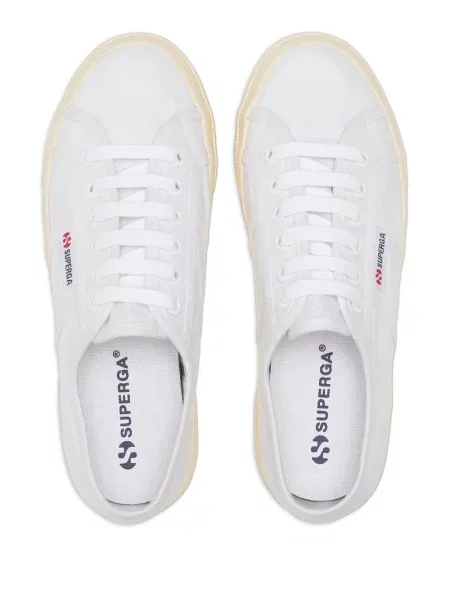 Tenisice Superga s vezicama s platformom s čipkom bijela