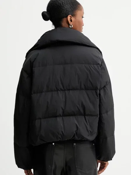 Calvin Klein pehelydzseki téli fekete