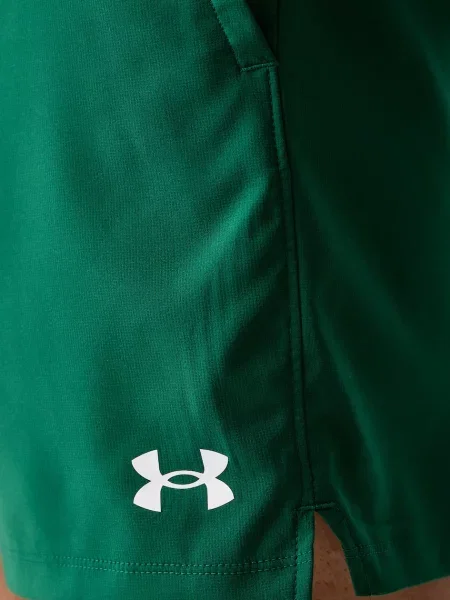 Спортивные шорты Under Armour
