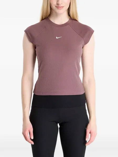 Top Nike fialová