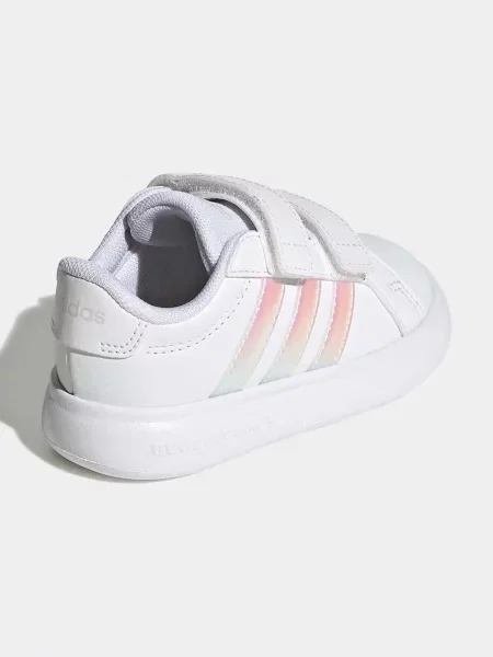 Детские кроссовки Adidas