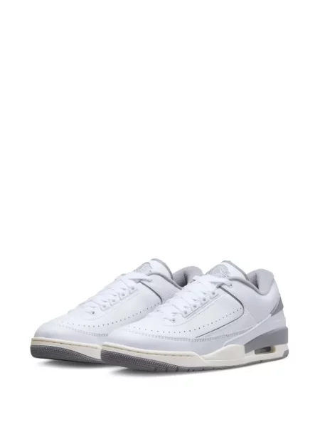 Sneakerși Nike bej