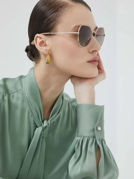 Слънчеви очила Guess бежово