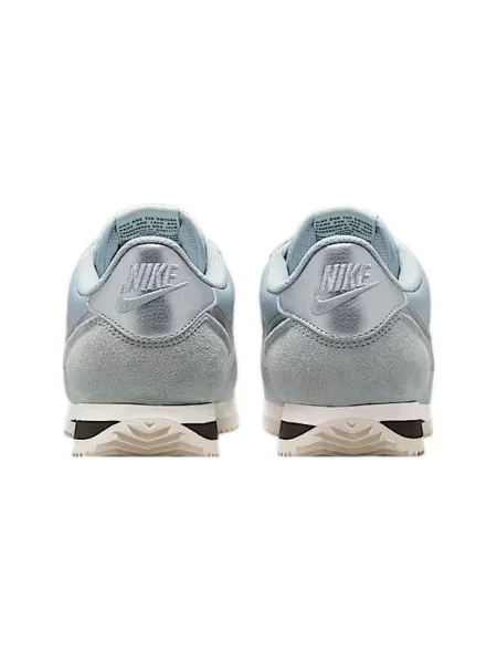 Pantofi Nike gri