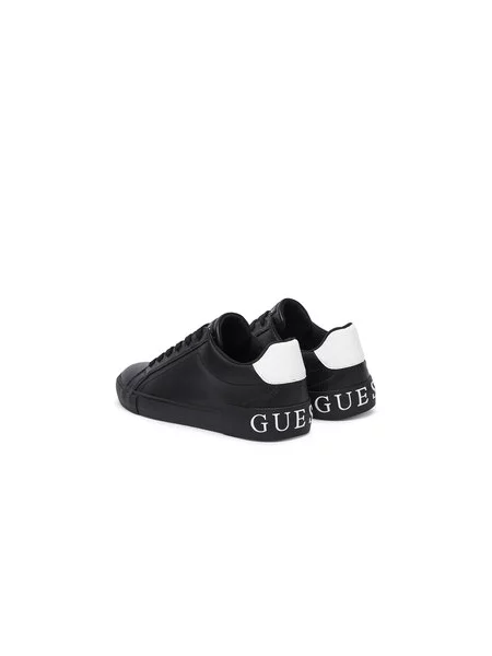 Sneakersy Guess FMFPAN čierna