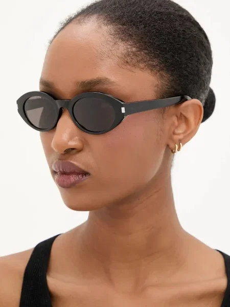 Ceas Saint Laurent negru