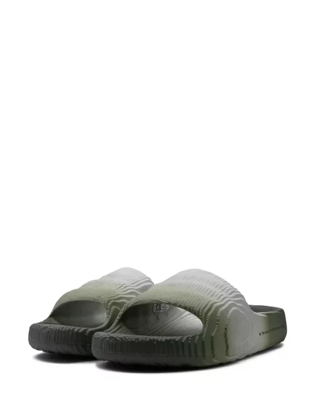 Semišové tričko Adidas s kapucí s přezkou červené