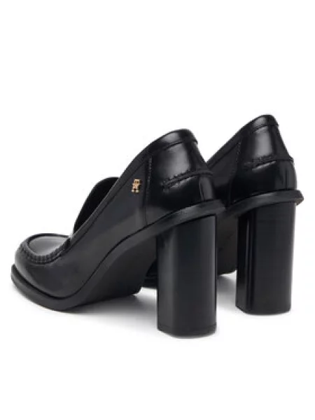 Loafersy Tommy Hilfiger s hranatými špičkami čierna