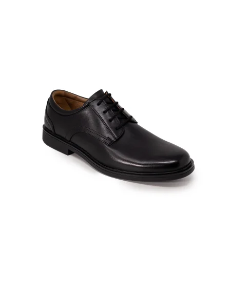 Usnjene nizki čevlji Clarks črna