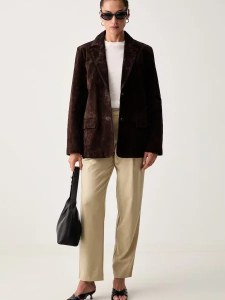 Armani Exchange carrot hlače bež