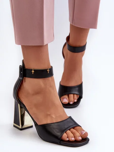 Elegantne sandali Evento črna