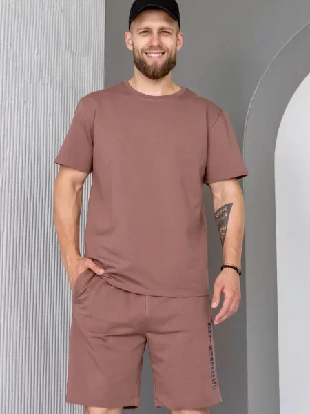 Легкий футболка Totalfit коричневая