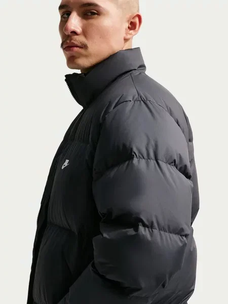 Nike Sportswear férfi pehelydzseki Club Therma-FIT fekete