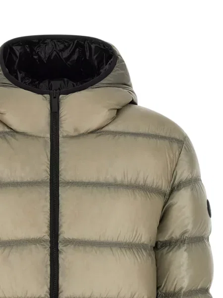 Matlasat geacă cu puf Moncler verde