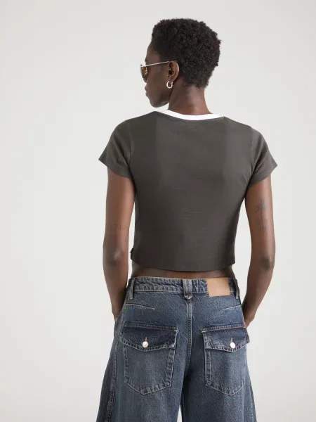 LEVI'S ® Tričko Graphic Essential Sporty čierna biela
