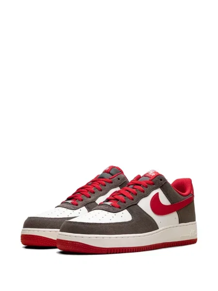 Sneakerși Nike Air Force 1 maro