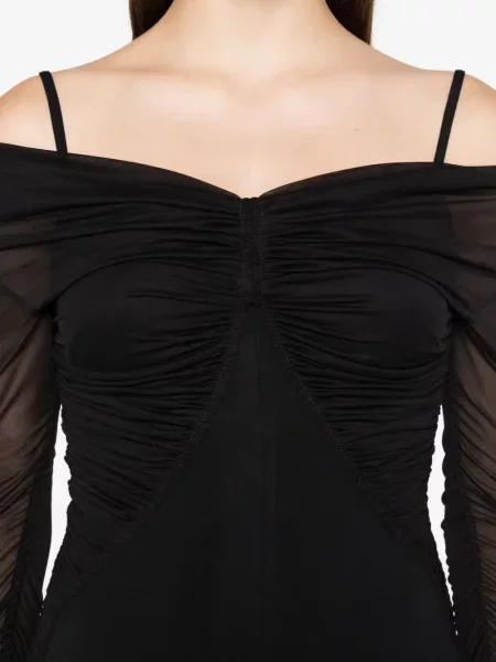 Rochie Max Mara drapată de costum negru