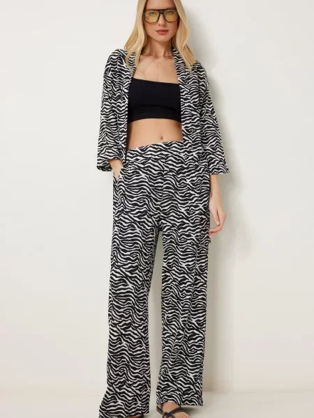 Happiness İstanbul Costum cu pantaloni negru alb