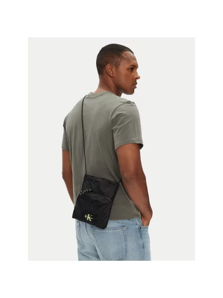 Calvin Klein Torbica za okrog pasu Tech Utility Small Cb črna