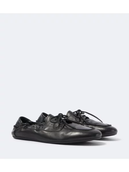 Pantofi loafer Prada din piele negru