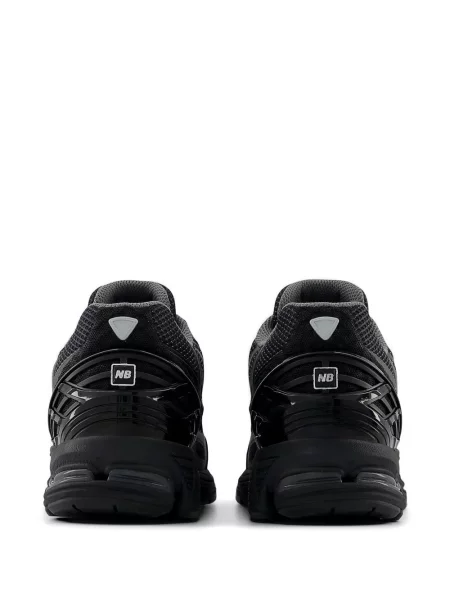 Tenisice New Balance Fresh Foam s vezicama s čipkom crna