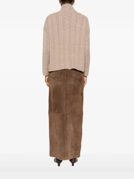 Heláncă 's Max Mara maro