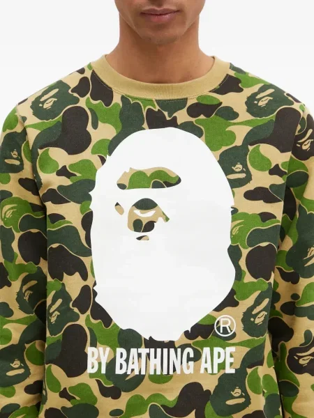 Hanorac A Bathing Ape® cu imagine cu model camuflaj verde