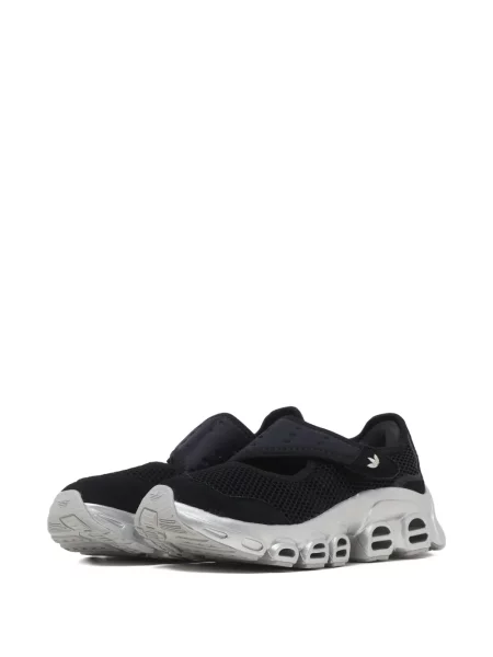 Мрежести маратонки Adidas на райета черно