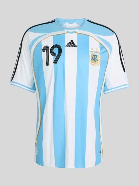 Krój regular fit t-shirt trykot model ARGENTINIEN MESSI' Adidas Sportswear biała