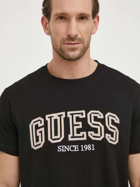 Тениска Guess с апликация черно