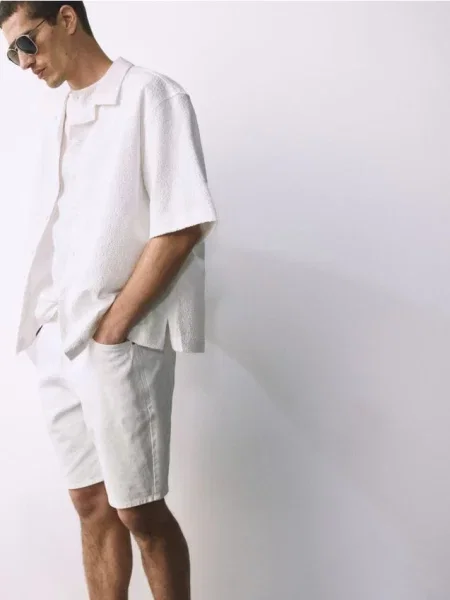 Reserved Pantaloni scurți straight din denim alb