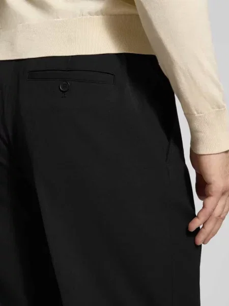 Chinosy o kroju tapered fit z domieszką Selected Homme czarne