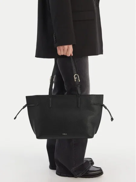 Furla Geantă Ava M CN negru