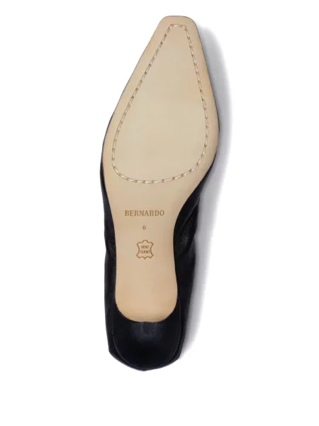 Pantofi cu toc Bernardo din piele cu volane negru