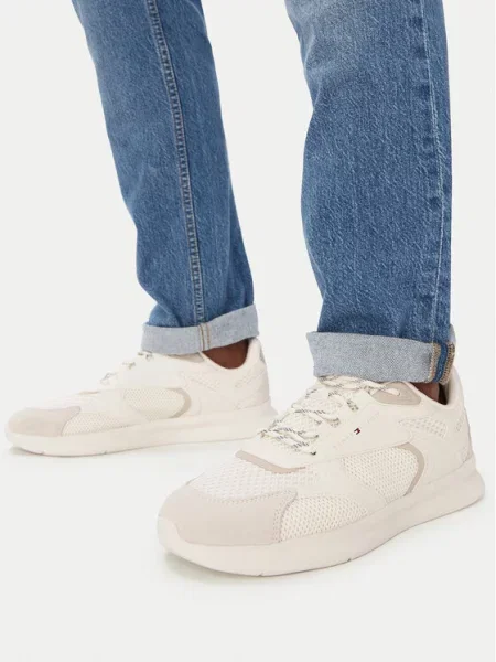 Tommy Hilfiger Sportcipők Lightweight Runner Monocolor Krém