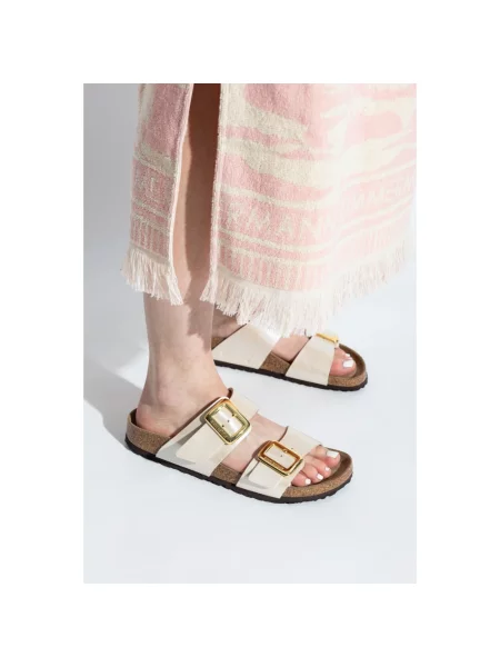 Klapki Birkenstock na sprzączkę skórzane białe