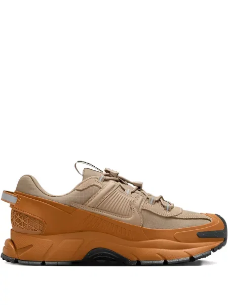 Маратонки Nike Vomero кафяво