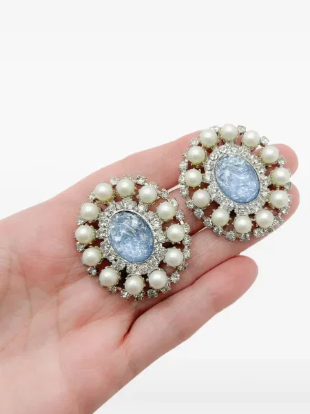 Обеци Jennifer Gibson Jewellery с перли сребристо