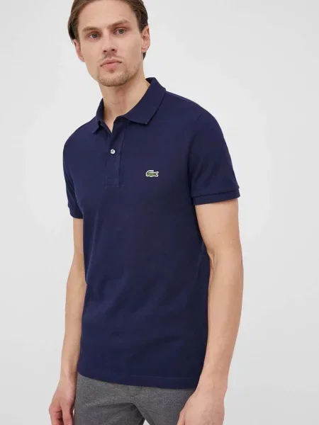 Тениска с яка Lacoste с изчистен дизайн тъмносиньо