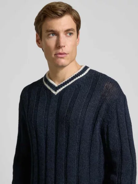 Sweter o kroju relaxed fit z dzianiny z dodatkiem wełny model ‘ROY’ Selected Homme granatowy