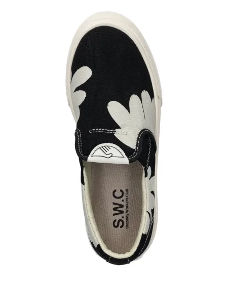 Sneakerși Stepney Workers Club cu model floral cu imagine slip-on negru