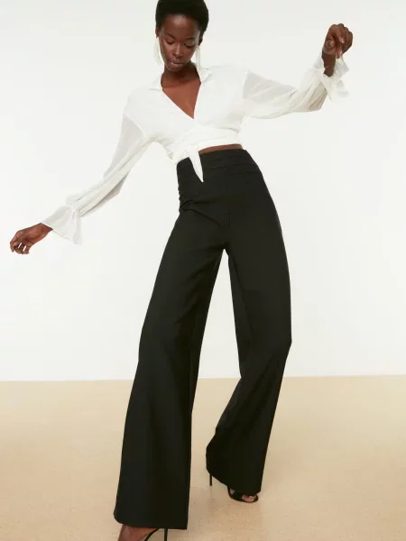 Pantaloni Trendyol negru