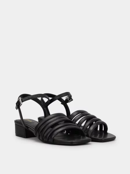 Босоножки Clarks черные