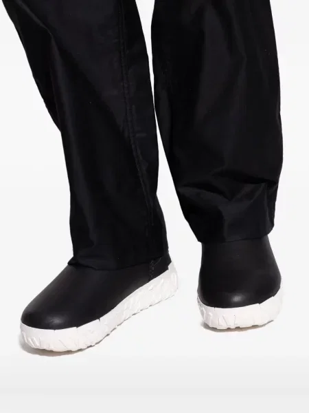 Botine Ugg clasici negru
